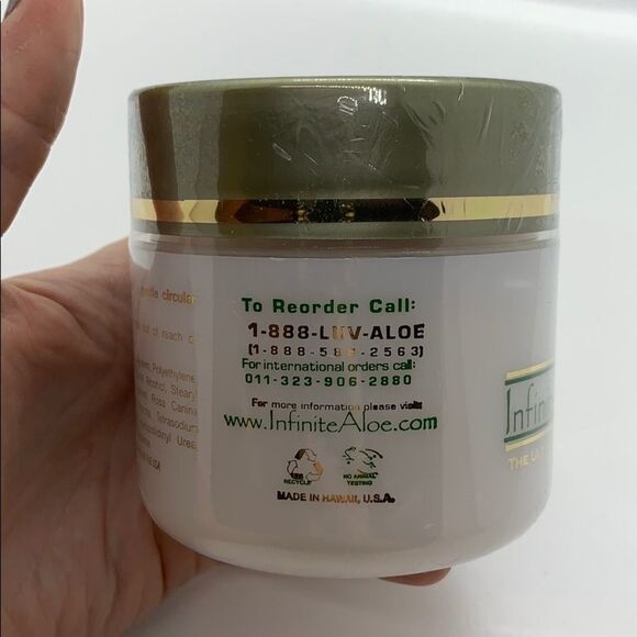 NWT InfiniteAloe Skincare Gift Set - Picture 5 of 16